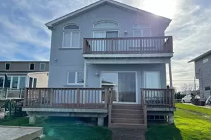 50 Island Pkwy N, Island Park, NY 11558 - Photo 7