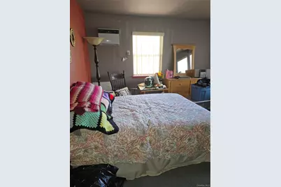 92 Hawthorne Street, Mastic, NY 11950 - Photo 27