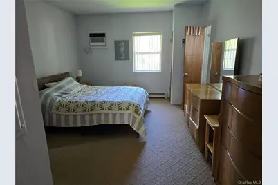 92 Hawthorne Street, Mastic, NY 11950 - Photo 37