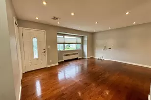 68 Jamaica Ave, Plainview, NY 11803 - Photo 5
