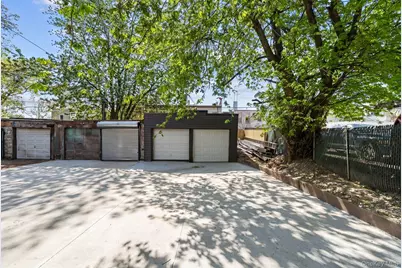 230 Sunnyside Avenue, Brooklyn, NY 11207 - Photo 15