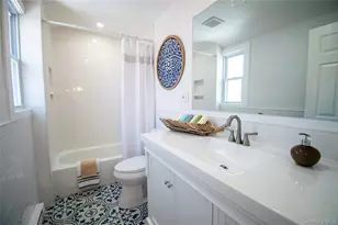 146 Beach Ave, Bellmore, NY 11710 - Photo 21