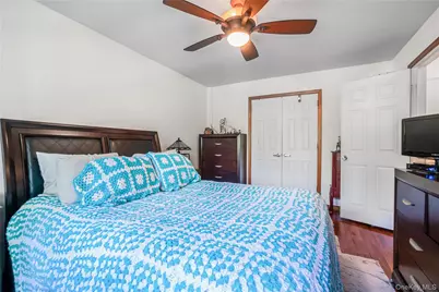 218-12 43rd Avenue #2E, Bayside, NY 11361 - Photo 11