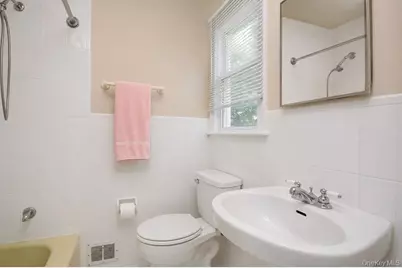 28 Argyle Place, Briarcliff Manor, NY 10510 - Photo 17