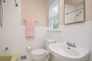 28 Argyle Pl, Briarcliff Manor, NY 10510 - Photo 17