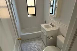10 Wright Pl, Scarsdale, NY 10583 - Photo 7