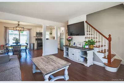 95 Wheeler Avenue, Valley Stream, NY 11580 - Photo 3