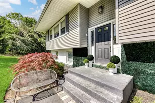 27 Hidden Valley Dr, Suffern, NY 10901 - Photo 3
