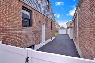 223-15 114th Rd, Cambria Heights, NY 11411 - Photo 19