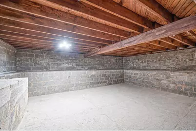15 Glenda Drive, West Babylon, NY 11704 - Photo 15