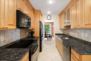 134 Bayberry Close, Chappaqua, NY 10514 - Photo 3