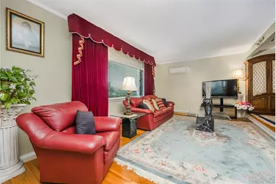 14 Leanore Drive, Farmingdale, NY 11735 - Photo 5