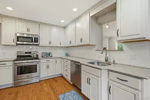 3 Tremont Ct, South Huntington, NY 11746 - Photo 13