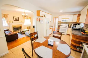 1360 Beulah Ct, Baldwin, NY 11510 - Photo 9