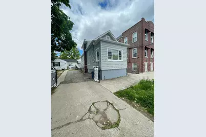 839 Clarence Avenue, Bronx, NY 10465 - Photo 3