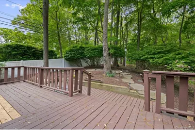 101 Red Oak Court, Port Jefferson, NY 11777 - Photo 31