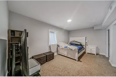 187 Hallock Street, Riverhead, NY 11901 - Photo 29