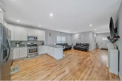 187 Hallock Street, Riverhead, NY 11901 - Photo 13
