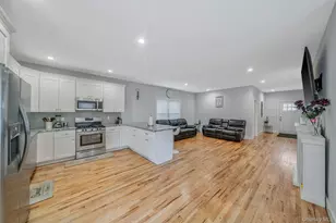 187 Hallock St, Riverhead, NY 11901 - Photo 13