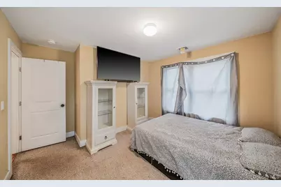 187 Hallock Street, Riverhead, NY 11901 - Photo 23