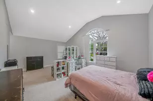 187 Hallock St, Riverhead, NY 11901 - Photo 17
