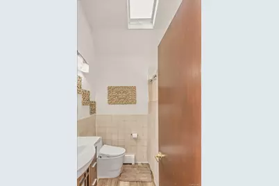 9 Raisig Avenue, Valley Stream, NY 11580 - Photo 17