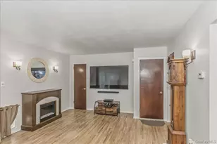 9 Raisig Ave, Valley Stream, NY 11580 - Photo 7