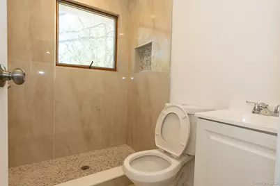 981 Connetquot Avenue, Central Islip, NY 11722 - Photo 23