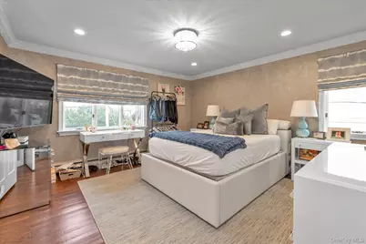 3390 Hewlett Avenue, Merrick, NY 11566 - Photo 25