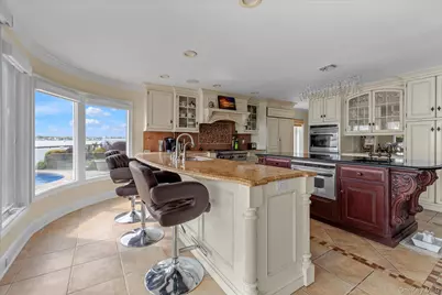 3390 Hewlett Avenue, Merrick, NY 11566 - Photo 11