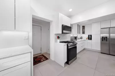 30 Windsor Terrace #AA1, White Plains, NY 10601 - Photo 7