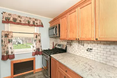 78-02 226th Street #B, Oakland Gardens, NY 11364 - Photo 9
