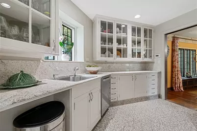 16 Aka 20 Essex Place, Bronxville, NY 10708 - Photo 19