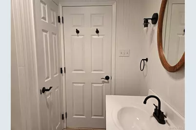 2758 N. Cedar Avenue, Ronkonkoma, NY 11779 - Photo 17