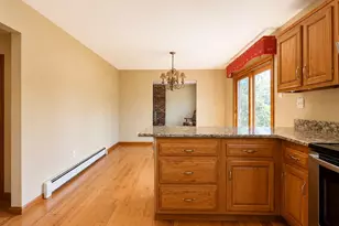 6 Roberts Ln, East Moriches, NY 11940 - Photo 7