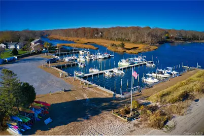 6 Roberts Lane, East Moriches, NY 11940 - Photo 5