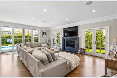 25 Boyd Drive, Westbury, NY 11590 - Photo 11
