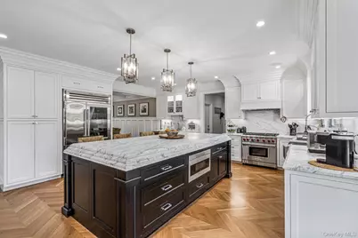 25 Boyd Drive, Westbury, NY 11590 - Photo 7