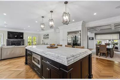 25 Boyd Drive, Westbury, NY 11590 - Photo 9