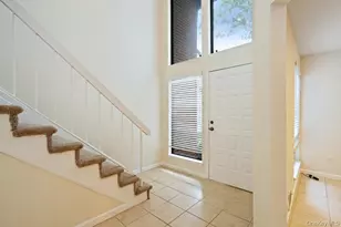 90 Foxwood Dr, Jericho, NY 11753 - Photo 3