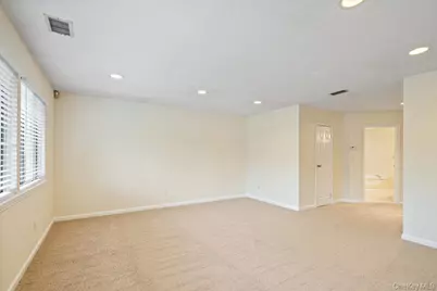 90 Foxwood Drive, Jericho, NY 11753 - Photo 15