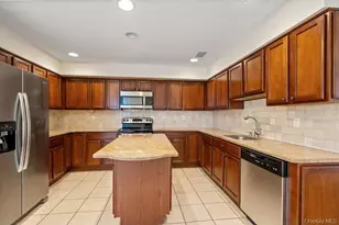90 Foxwood Dr, Jericho, NY 11753 - Photo 11