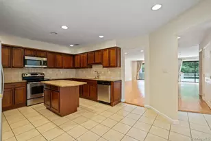 90 Foxwood Dr, Jericho, NY 11753 - Photo 9