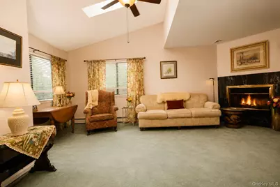 714 Hewitt Lane, New Windsor, NY 12553 - Photo 15