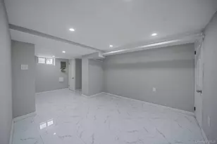 127-01 89th Ave, Richmond Hill, NY 11418 - Photo 17