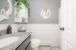 188 Geneva St, Bay Shore, NY 11706 - Photo 23