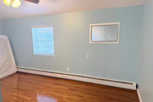 147-17 249th St, Rosedale, NY 11422 - Photo 5
