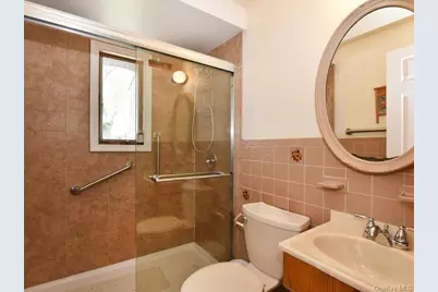 118 Park Lane, Massapequa, NY 11758 - Photo 17