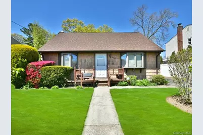118 Park Lane, Massapequa, NY 11758 - Photo 1