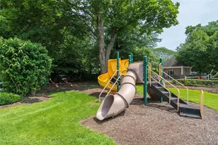 1 Fox Holw Ct, Dix Hills, NY 11746 - Photo 43